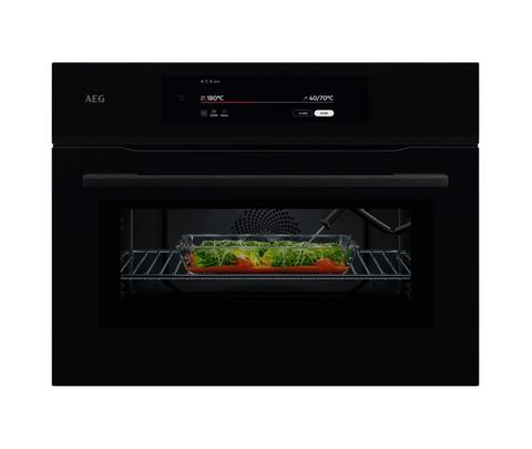 Vgradna kompaktna pečica z MW funkcijo AEG NKM7N721B
