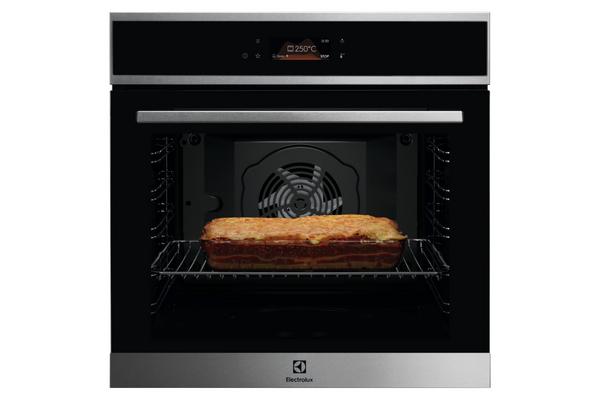 Vgradna pečica Electrolux EOE8P38X