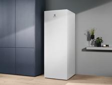 Prostostoječi hladilnik Electrolux LRB1DE33W
